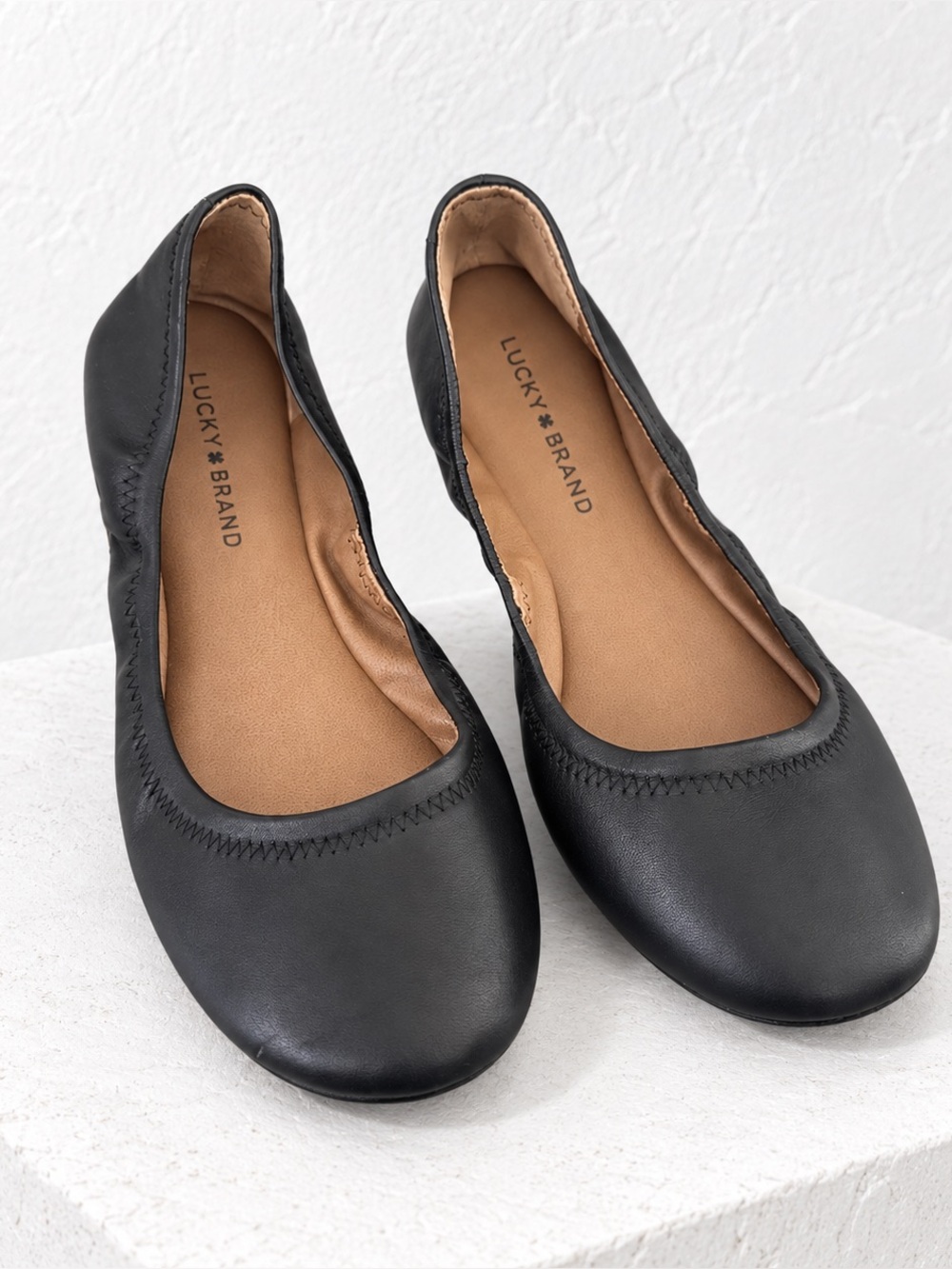 Lucky Brand Emmie Black Leather Ballet Flats Size 9.5W Round Toe Slip On Shoes
